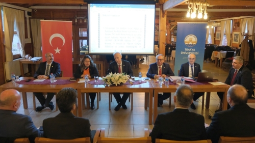 TÜ’DE YILIN SON YÖNETİM KURULU VE SENATO TOPLANTISI YAPILDI