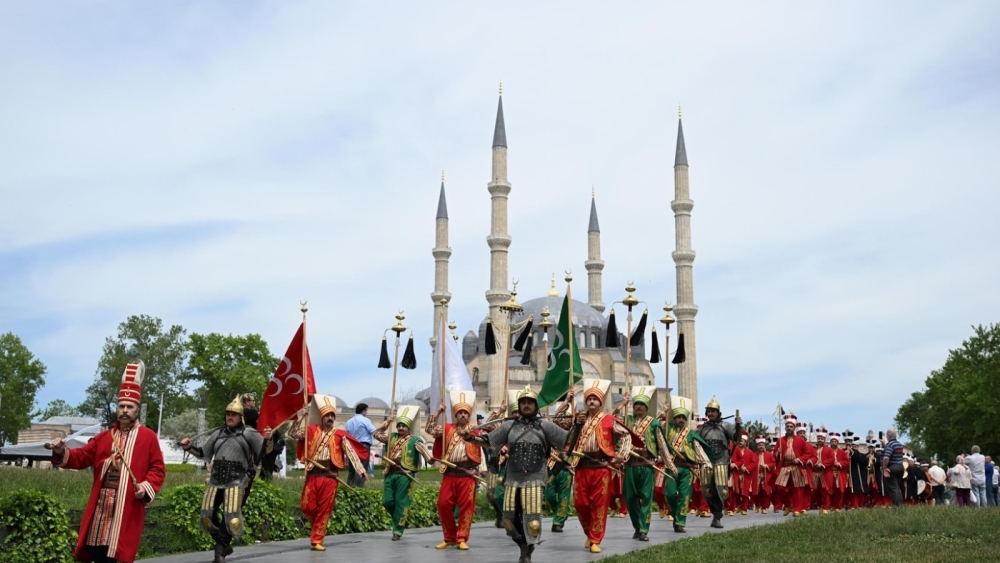 'İSTANBUL'UN FETHİ EDİRNE'DEN BAŞLAR'