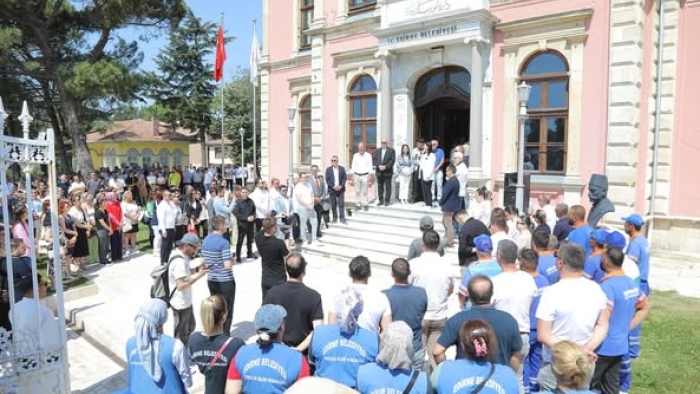 BAŞKAN GENCAN AKIN, EDİRNE BELEDİYESİ AİLESİYLE BAYRAMLAŞTI