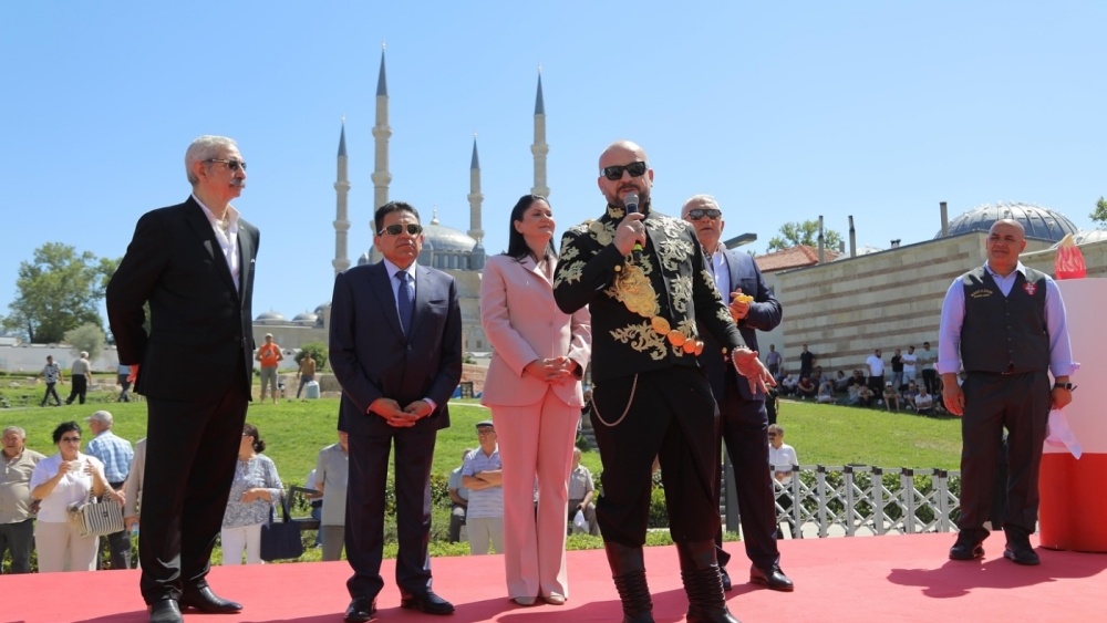 KIRKPINAR RESMEN BAŞLADI! AĞA ÖZÜNLÜ’YE GÖRKEMLİ KARŞILAMA