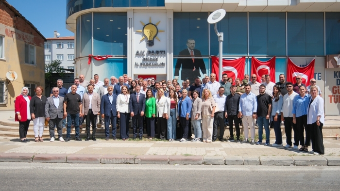 AK PARTİLİ SIRAKAYA: “AK PARTİ, ÇEKİM MERKEZİ OLMAYA DEVAM EDECEK!”
