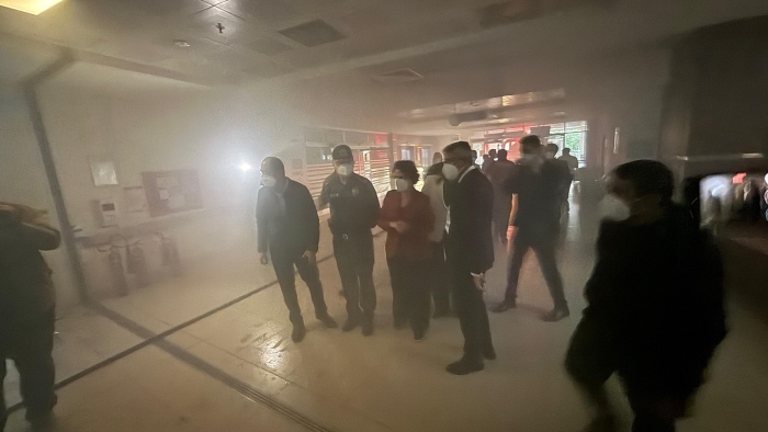 DEVLET HASTANESİ YANGIN SONRASI KISA SÜREDE NORMALE DÖNECEK