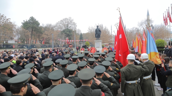 EDİRNE, ATA’SINI 95 YILLIK BİR GURURLA SELAMLADI!