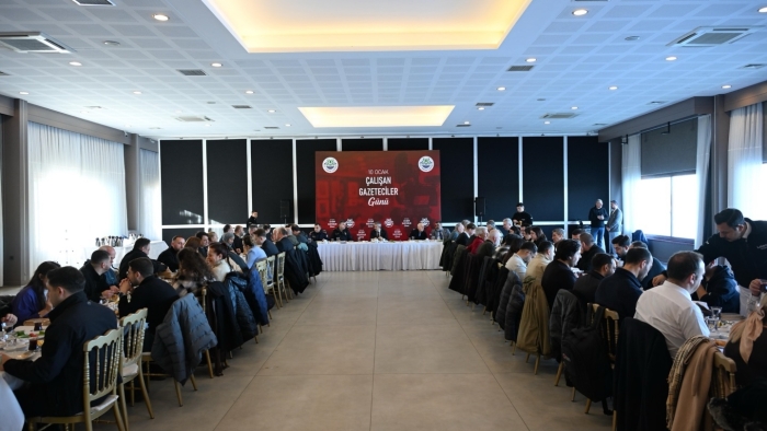 VALİ SEZER: “10 OCAK ÇALIŞAN GAZETECİLER GÜNÜ’NÜZ KUTLU OLSUN”