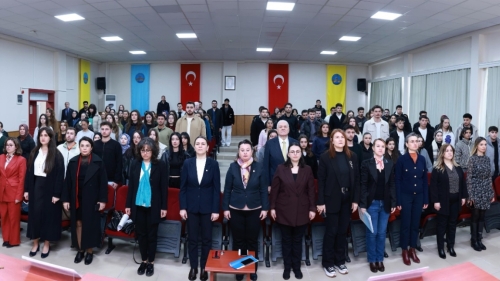 “GÜÇLÜ KADINLAR, UMUTLU YARINLAR: KADININ GÜÇLENDİRİLMESİ PANELİ” GERÇEKLEŞTİRİLDİ