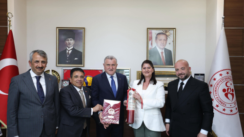 GENÇLİK VE SPOR BAKANI OSMAN AŞKIN BAK’A KIRMIZI DİPLİ MUMLA KIRKPINAR DAVETİ