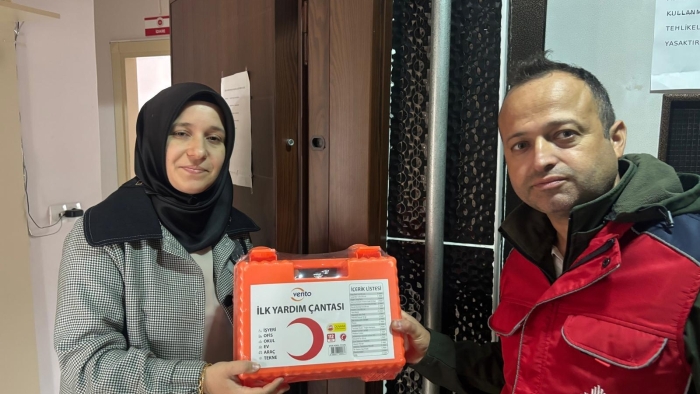 VAKIF CAMİ VE KUR'AN KURSLARINA İLK YARDIM SETİ