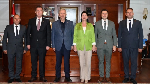 BAŞKAN GENCAN AKIN, MANSUR YAVAŞ VE ERİNÇ SAĞKAN İLE BİR ARAYA GELDİ