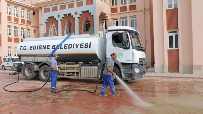 EDİRNE BELEDİYESİ OKULLARI YENİ EĞİTİM ÖĞRETİM YILINA HAZIRLIYOR