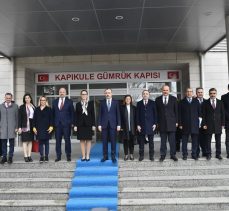 Bakan Muş Kapıkule’de Arnavutluk Ekonomi ve Maliye Bakanı İbrahimaj ile görüştü