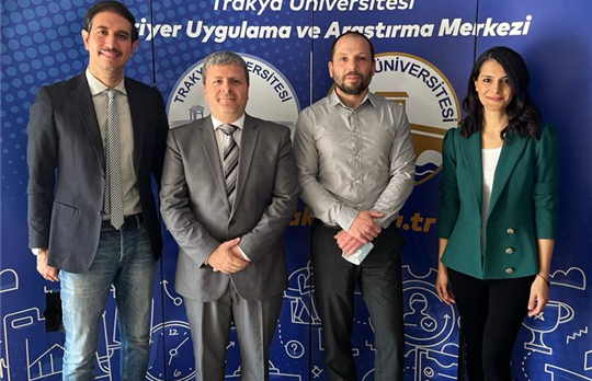 Trakya Üniversitesinin İlk Uluslararası Staj ve Çalışma İşbirliği Protokolü Kariyer Uygulama Ve Araştırma Merkezi tarafından imzalandı