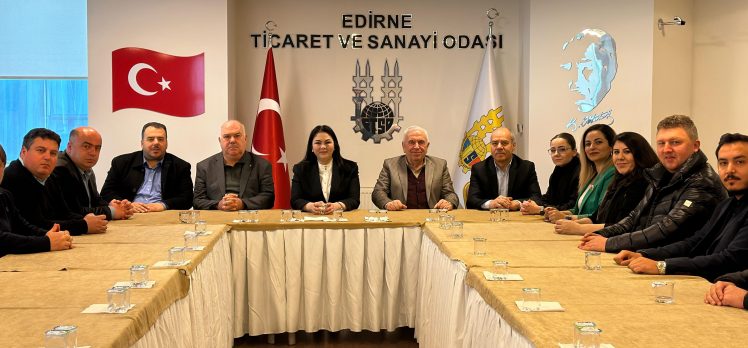 Cumhur İttifakı Edirne Belediye Başkan Adayı Belgin İba, çalışmalarına devam ediyor