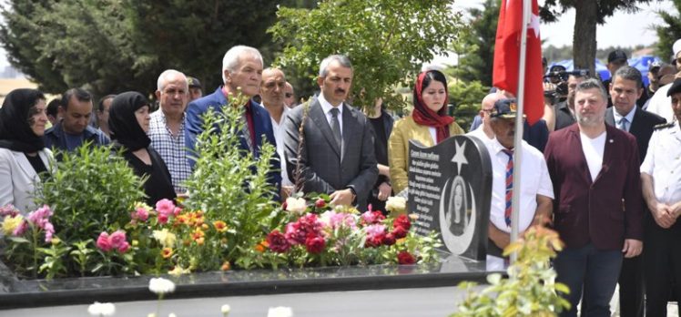 Şehit Polis Memuru Nefize Çetin Özsoy Kabri Başında dualarla anıldı